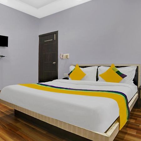 Itsy By Treebo - Utsav Inn Indore Bagian luar foto