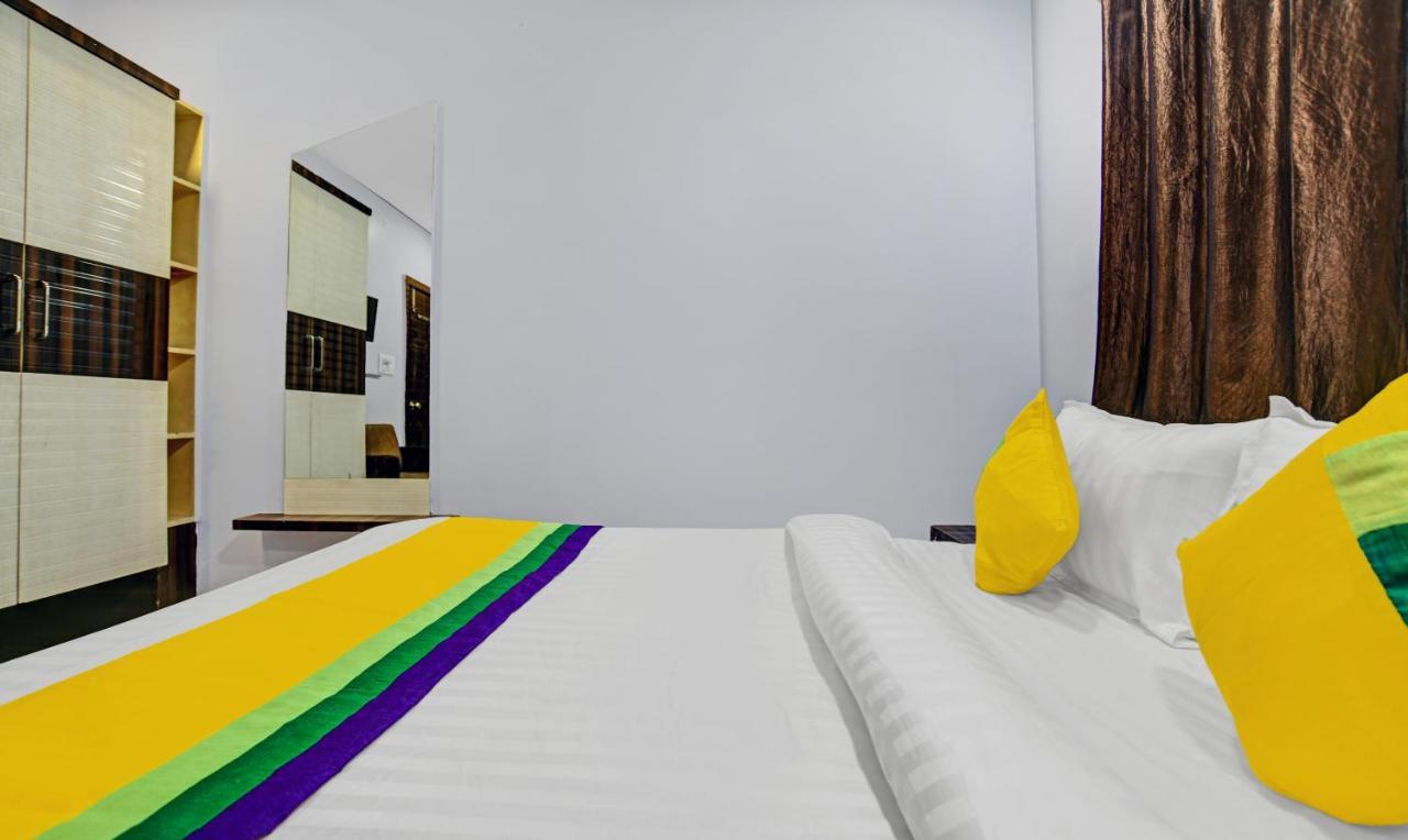 Itsy By Treebo - Utsav Inn Indore Bagian luar foto