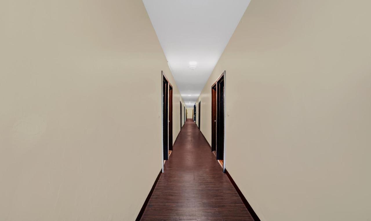 Itsy By Treebo - Utsav Inn Indore Bagian luar foto