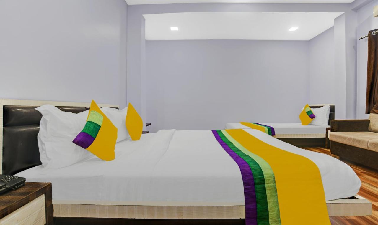 Itsy By Treebo - Utsav Inn Indore Bagian luar foto