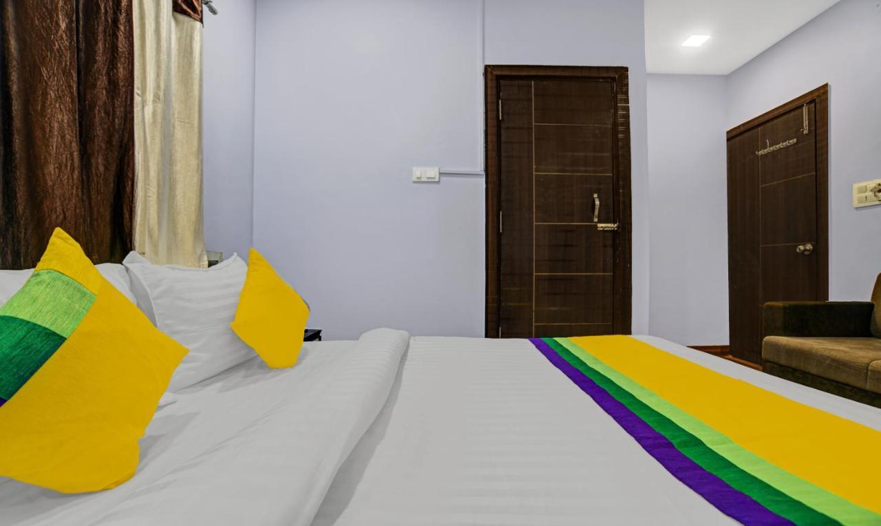 Itsy By Treebo - Utsav Inn Indore Bagian luar foto
